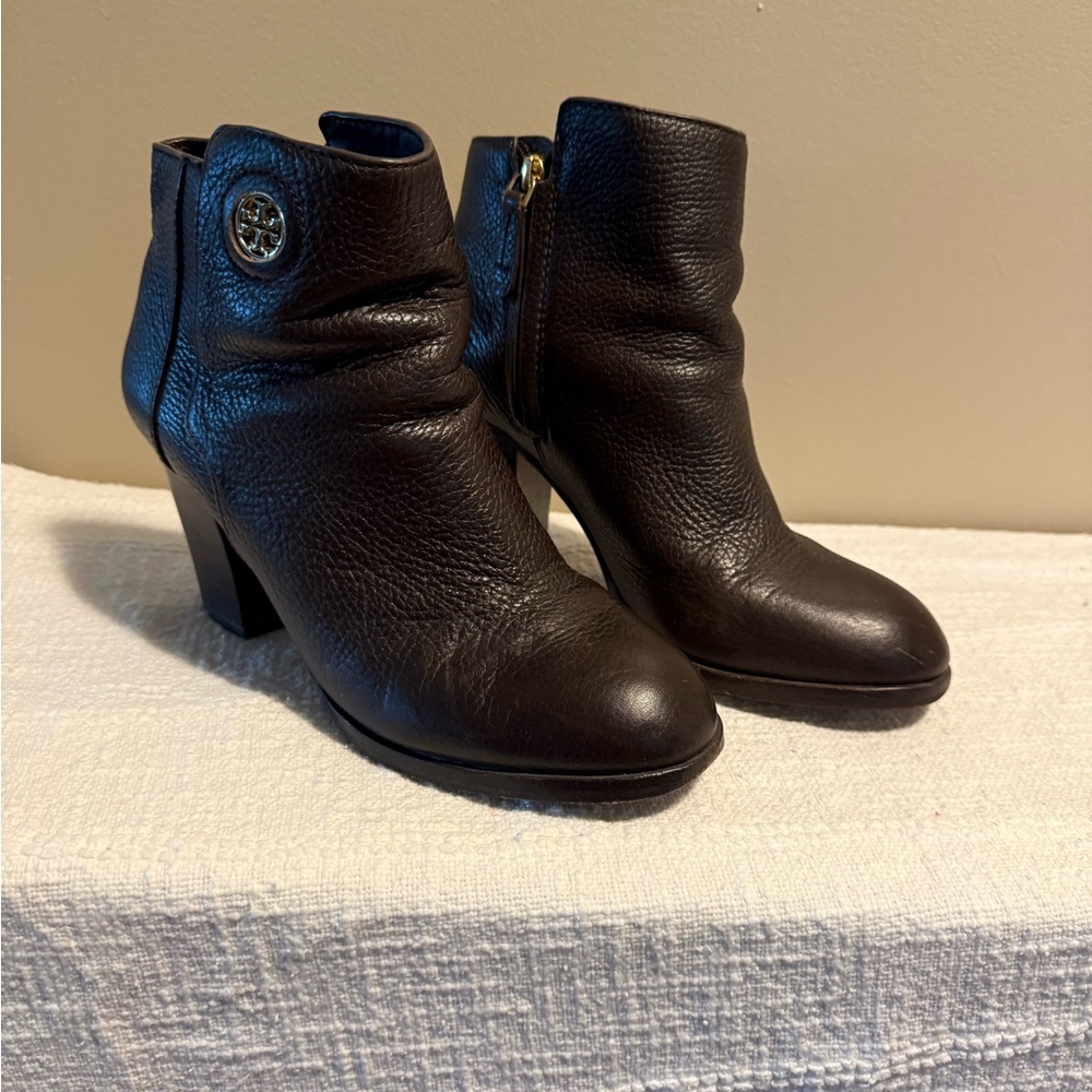 Tory Burch Black Leather Ankle Booties